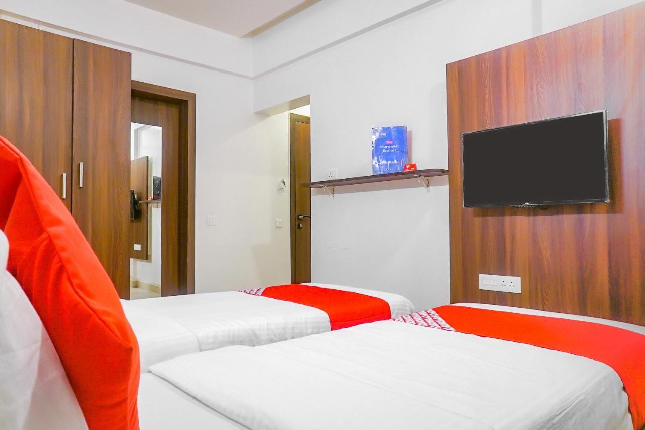 Oyo 15541 Pearl Inn Púna Kültér fotó